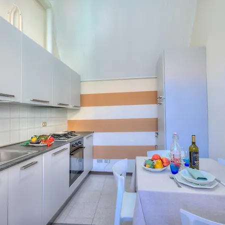 Gabriella - Happy Apartment